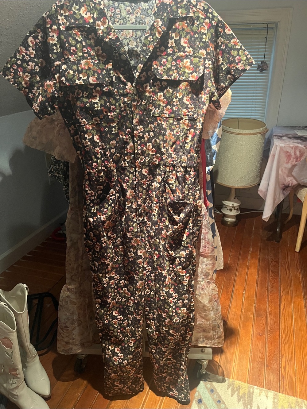 Floral Short-Sleeve Midi Dress in Black and Pink